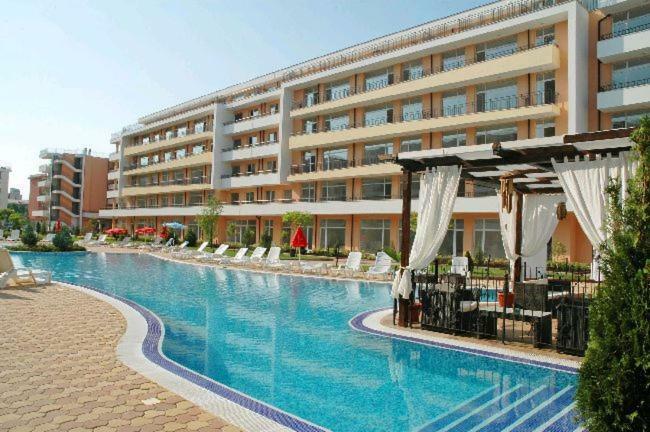 Grand Kameliq Apartment Sunny Beach Ngoại thất bức ảnh