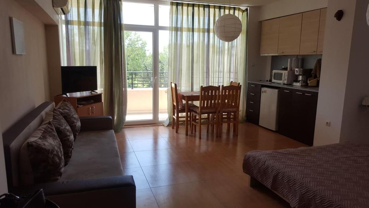 Grand Kameliq Apartment Sunny Beach Ngoại thất bức ảnh